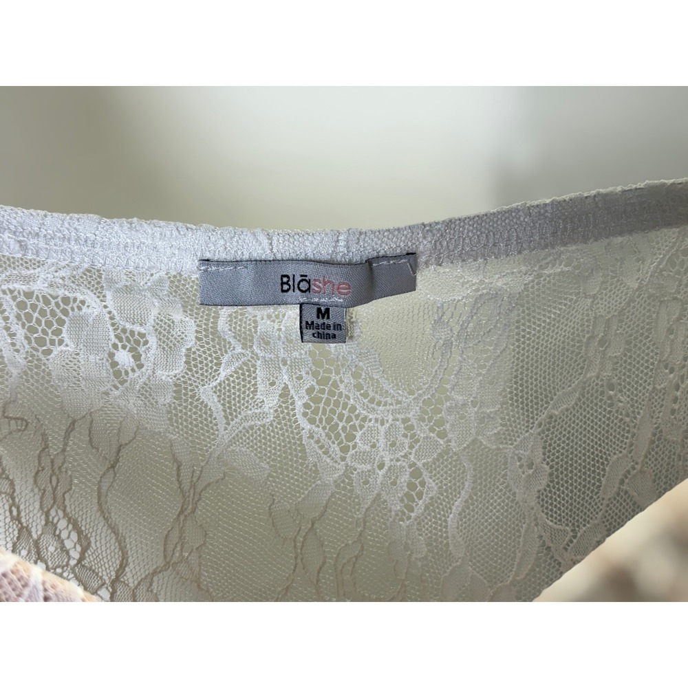 Blashe White Lace Puff Sleeve Bodysuit Pearl‎ Buttons Womens M - Picture 3 of 6